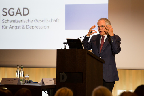  c) fotodienst/Boaz Heller. Zurich, 16.4.2015, 6th Swiss Forum for Mood and Anxiety Disorders (SFMAD). Moritz Leuenberger.