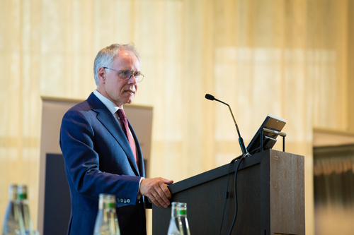  c) fotodienst/Boaz Heller. Zurich, 16.4.2015, 6th Swiss Forum for Mood and Anxiety Disorders (SFMAD). Moritz Leuenberger.