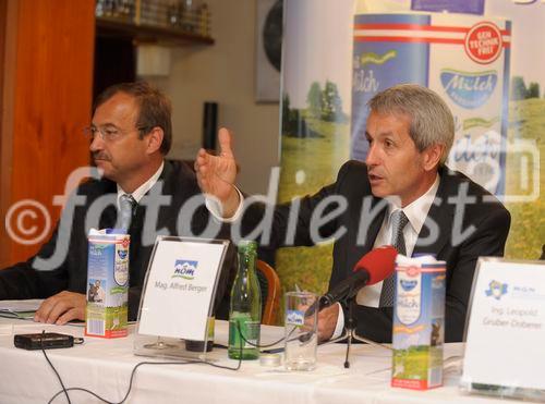 (c) fotodienst -  Eisenstadt, am 02.06.2010 - Pressefrühstück Burgenlandmilch, FOTO: v.li.: Ing. Werner Falb-Meixner (Landesrat, Burgenländische Landesrierung ), Mag. Alfred Berger (NÖM)