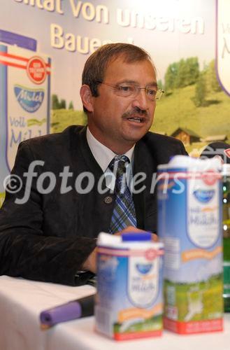 (c) fotodienst -  Eisenstadt, am 02.06.2010 - Pressefrühstück Burgenlandmilch, FOTO: Ing. Werner Falb-Meixner (Landesrat, Burgenländische Landesregierung ) 