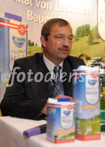 (c) fotodienst -  Eisenstadt, am 02.06.2010 - Pressefrühstück Burgenlandmilch, FOTO: Ing. Werner Falb-Meixner (Landesrat, Burgenländische Landesregierung ) 