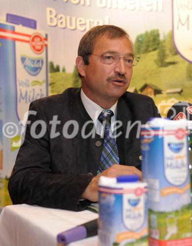 (c) fotodienst -  Eisenstadt, am 02.06.2010 - Pressefrühstück Burgenlandmilch, FOTO: Ing. Werner Falb-Meixner (Landesrat, Burgenländische Landesregierung ) 