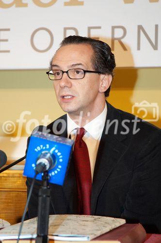 (c) fotodienst/Dan Carabas - Wien 05.10.06 - Theater an der Wien - Präsentation des Jahresprogramms 2007 - FOTO: Fabio Luisi, Chefdirigent der Wiener Symphoniker