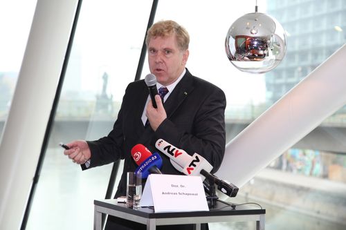 © fotodienst/Sarah- Maria Kölbl – Wien, am 17.10.2012, im Bild: Doz. Dr. Andreas Schapowal, HNO- Arzt und Facharzt für Allergologie und klinische Immunologie