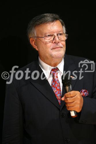 (C) fotodienst/Anna Rauchenberger - Wien, am 04.6.2008 - Konica Minolta feiert den Abschluss der Renovierungsarbeiten am Standort Wien. FOTO: KommR Hans-Jürgen Pollirer (WKO)