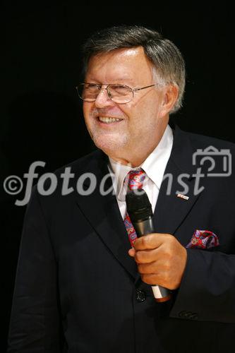 (C) fotodienst/Anna Rauchenberger - Wien, am 04.6.2008 - Konica Minolta feiert den Abschluss der Renovierungsarbeiten am Standort Wien. FOTO: KommR Hans-Jürgen Pollirer (WKO)