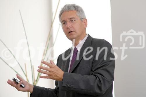 (c) Fotodienst / Daniel K. Gebhart - Pressekonferenz Konica Minolta - Innovative Wege zum Top-Systemintegrator - FOTO: Ing. Johannes Bischof (Geschäftsführer Konica Minolta Business Solutions Austria).