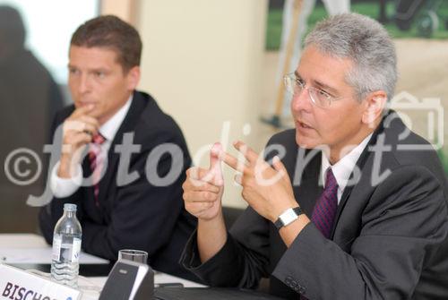 (c) Fotodienst / Daniel K. Gebhart - Pressekonferenz Konica Minolta - Innovative Wege zum Top-Systemintegrator - FOTO: Ing. Peter Huber (Leiter Marketing Konica Minolta Business Solutions Austria), Ing. Johannes Bischof (Geschäftsführer Konica Minolta Business Solutions Austria).