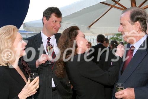 (c) Fotodienst/Kai Bornhak - München, den12.4.07 - 
Fix&Foxi - Verlegerin Alexandra Kauka in Begleitung von Prinzessin Yvonne von Hessen, ihrem Sohn Markus Nolf und Morton Sterling Hamill beim Besuch von La Boehèm in der Philharmonie München.
