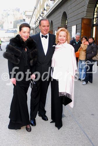 Osterfestspiele 2007
Alexandra Kauka mit Sterling Morton Hamill und Prinzessin Yvonne von Hessen bei den OSterfetspielen
www.siebinger.com
                            