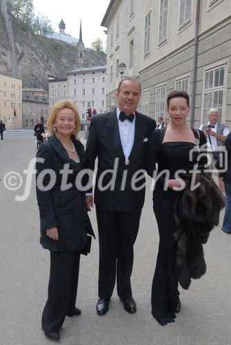 Prinzessin Yvonne von Hessen, Stirling Morton Hamill, Alexandra Kauka;
Salzburger Osterfestspiele 2009 - letzte Vorstellung Oper 'Siegfried'