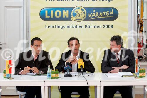 Pressekonferenz LION Mit Lehre zum Erfolg, ARGE Lehrlingsinitiative Kärnten im Amt der Kärntner Landesregierung - Spiegelsaal 
Podium vl: Landsrat Uwe Scheuch , Landeshauptmann Jörg Haider , Landesschulinspektor Herbert Torta

Foto: Johannes Puch / Fotodienst
