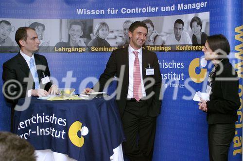 (C) fotodienst/Anna Rauchenberger - Wien 04.04.2006 - Erfolgreich mit Controlling und Financial Leadership. FOTO v.l.: Dr. Ronald Nagy (Leiter Finanzen, Frankstahl Rohr und Stahlhandeslsges. m. b. H.), Mag. Gernot Schieszler (Vice President Finance, Telekom Austria AG) und Karin Bauer (Leiterin des Karriere-Standard).