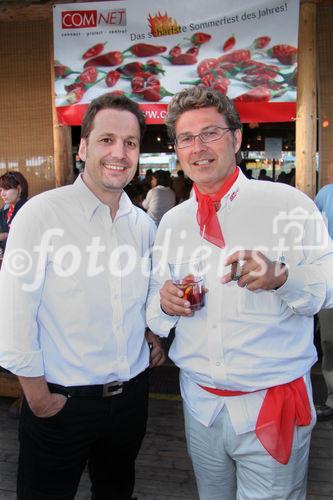 (C) Fotodienst/Anna Rauchenberger - Wien 28.06.2007 - COMNET Sommerfest - Das schärfste Sommerfest des Jahres! FOTO: Andreas Bergler (COMNET Geschäftsführer, CEO, rechts) mit Christoph Kälin (Enterasys Networks GmbH)