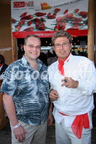 (C) Fotodienst/Anna Rauchenberger - Wien 28.06.2007 - COMNET Sommerfest - Das schärfste Sommerfest des Jahres! FOTO: Andreas Bergler (COMNET Geschäftsführer, CEO, rechts) mit Mag. Herbert Bürger (BWAG)