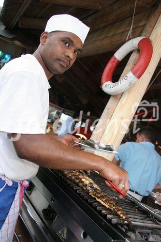 (C) fotodienst/Anna Rauchenberger - Wien 29.06.2006 - COMNET - Sommerfest 'Cuba Libre'. FOTO: Catering.