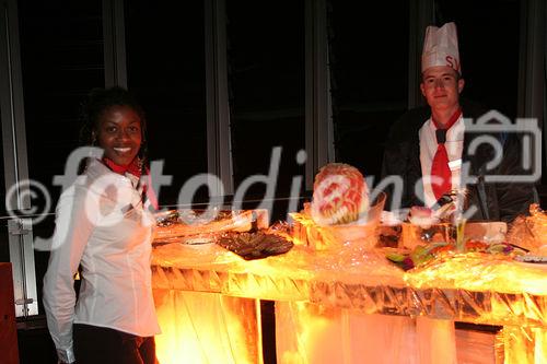 SV Schweiz ist Marktleaderin in der Gemeinschaftsgastronomie. Der erste Event in der Romandie für Kunden und Persönlichkeiten aus Politik und Wirtschaft mit dem Thema «Fire&Ice» und einem Referat von Dominique Perret «dem besten Freeride-Skifahrer des Jahrhunderts».