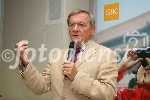 (C) Fotodienst/Anna Rauchenberger - 08.10.2007 - Wien - GfK Austria lud zur 6. Marktforschungskonferenz CEE 'Im Fokus: Südosteuropa'. FOTO: Dr. Wolfgang Schüssel (ÖVP-Klubobmann).