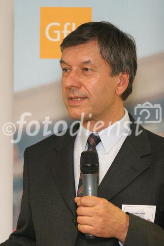 (C) Fotodienst/Anna Rauchenberger - 08.10.2007 - Wien - GfK Austria lud zur 6. Marktforschungskonferenz CEE 'Im Fokus: Südosteuropa'. FOTO: Dr. Gabor Hunya (WIIW).