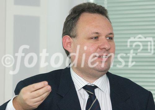 (C) fotodienst/Anna Rauchenberger - Wien 08.06.2006 - Die 5. Marktforschungskonferenz von FESSEL-GfK stand unter dem Motto 'Future Trends' und beschäftigte sich mit der Entwicklung der neuen EU-Staaten. FOTO: Dr. Eike Wenzel (Chief Editor HORX Zukunftsinstitut, Germany).