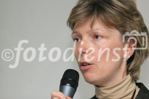 (C) fotodienst/Anna Rauchenberger - Wien 08.06.2006 - Die 5. Marktforschungskonferenz von FESSEL-GfK stand unter dem Motto 'Future Trends' und beschäftigte sich mit der Entwicklung der neuen EU-Staaten. FOTO: Agnieszka Sora (Managing Director GfK Polonia).