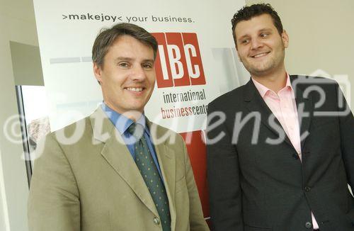 IBC setzt Impulse - Pressegespräch am 4.07.2006 in Graz
Mag.Thomas Mrak, Innofinanz - Steiermärkische Forschungs- und Entwicklungsförderungsges.m.b.H mit  Mag.Ulrich Obmann; Center Manager IBC,  