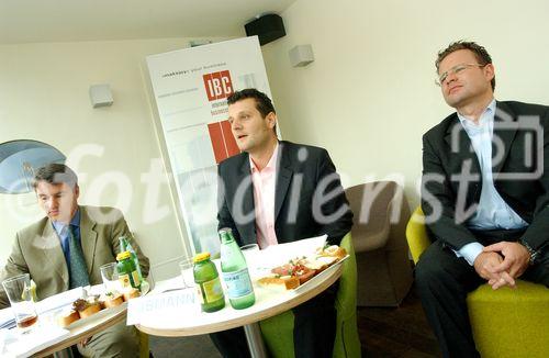 IBC setzt Impulse - Pressegespräch am 4.07.2006 in Graz
Mag.Thomas Mrak, Innofinanz - Steiermärkische Forschungs- und Entwicklungsförderungsges.m.b.H, Mag.Ulrich Obmann; Center Manager IBC,  mit Robert scholz - Scholz + Partner Kommunikationsagentur