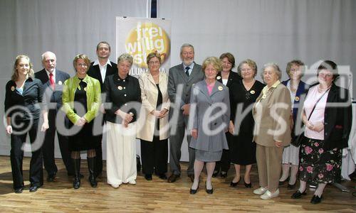 (C) fotodienst/Anna Rauchenberger - Wien 29.09.2006 - Freiwilligen Gala im Uniqa Tower. FOTO: Preisträger Wien.