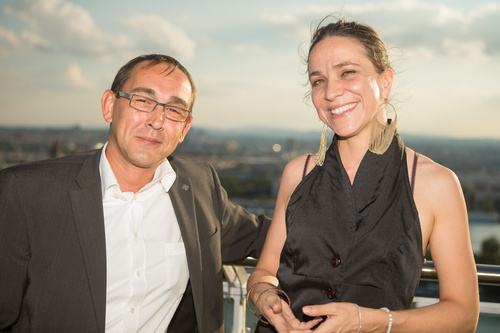 Dexwet International AG 4. ordentliche Hauptversammlung am 30. August in Wien. Im Bild: Franz Kubak und Claudia Sparowitz.