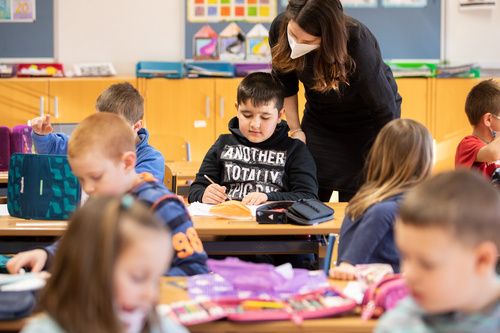 (c) fotodienst.at / Anna Rauchenberger – Wien, 15.02.2021 -  Die Volksschule Hainfeld in Niederösterreich ist Schauplatz einer dreiwöchigen Luftfilterstudie des Instituts für Innenraumanalytik mit Filterhersteller Dexwet. 