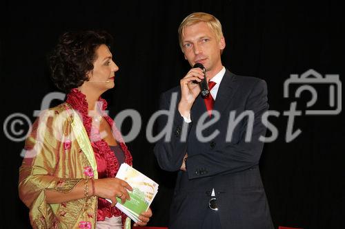 (C) Fotodienst/Anna Rauchenberger - 25.9.2007 - Wien - Heute wurde im Wiener Konzerthaus der Multimedia & Business Staatspreis verliehen. FOTO: Carina Felzmann (GF cox orange, Moderation), Andreas Keri (Vertriebsdirektor Alcatel-Lucent).