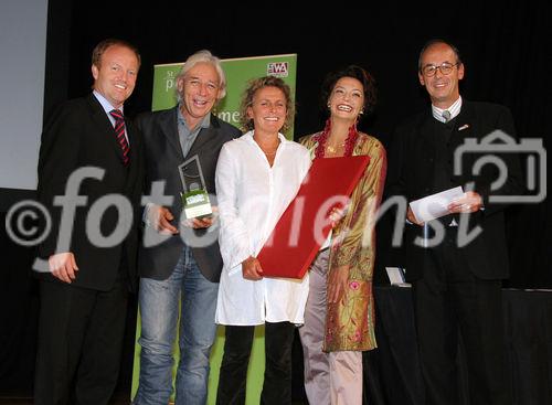 (C) Fotodienst/Anna Rauchenberger - 25.9.2007 - Wien - Heute wurde im Wiener Konzerthaus der Multimedia & Business Staatspreis verliehen. FOTO v.l.:  Dr. Michael Losch (Sektionsleiter BMWA Center 1), Staatspreisträger (Kategorie e-Commerce und Kundenbindung) mit dem Projekt 'edelwiser - Interactive Ski Design' , Carina Felzmann (GF cox orange, Moderation), Peter A. Bruck (Beauftragter des BMWA für Multimedia & e-Business) 