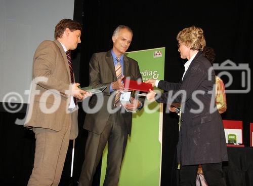 (C) Fotodienst/Anna Rauchenberger - 25.9.2007 - Wien - Heute wurde im Wiener Konzerthaus der Multimedia & Business Staatspreis verliehen. FOTO:  Preisträger der Kategorie Sonderpreis Mobile Business mit dem Projekt 'win2day.at.mobile - Österreichische Lotterien + Partnerfirmen', Mag. Elisabeth Mattes (Chief Financial Officer von Oracle in Österreich und Osteuropa)