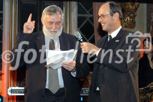 (C)fotodienst/Mag. Daniel Katzinger - Wien 25.11.2006 ICNM-EUROPRIX Top Talent Gala 2006 - Preisverleihung der einzelnen Kategorien, des Sonderpreises und des Gesamtsiegers.
Foto v.l.: Franz Fischler (EU-Kommissar),  Dr. Peter A. Bruck (Kopf von EUROPRIX)