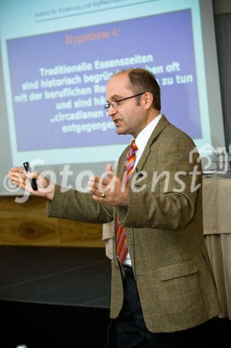 Mediziner erarbeiten aktuelle Richtlinien zur richtigen Kinderernaehrung, Tagung im Castellani Parkhotel Salzburg; 2008-02-27. (C) fotodienst/Chris Hofer; Bild zeigt: Primar Dr. Meinrad Lindschinger