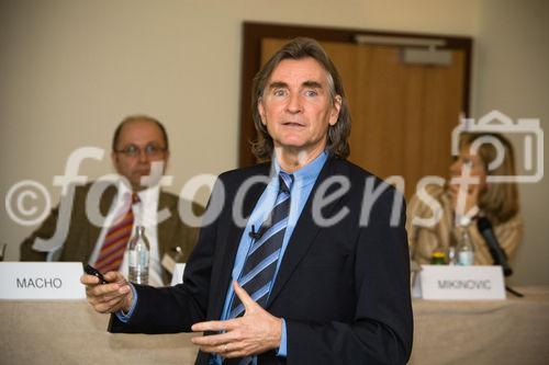 Mediziner erarbeiten aktuelle Richtlinien zur richtigen Kinderernaehrung, Tagung im Castellani Parkhotel Salzburg; 2008-02-27. (C) fotodienst/Chris Hofer; Bild zeigt: im Vordergrund Primar Univ.Prov. Dr. Karl Zwieauer