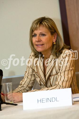 Mediziner erarbeiten aktuelle Richtlinien zur richtigen Kinderernaehrung, Tagung im Castellani Parkhotel Salzburg; 2008-02-27. (C) fotodienst/Chris Hofer; Bild zeigt: Dr. Gabriele Heindl (GF v. Haslinger, Keck. PR)