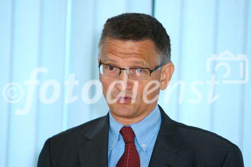 Urologen Kongress 2007, Salzburg Congress, 2007-06-14; Bild zeigt: Univ.Prof. Dr. Andreas Jungwirth; Copyright: fotodienst.at/Chris Hofer