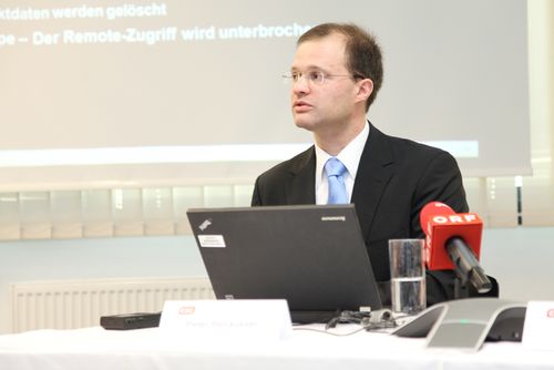 im Bild: Peter Rehhäuser, Head of CSC Cybersecurity Demonstration Center, CSC Deutschland;