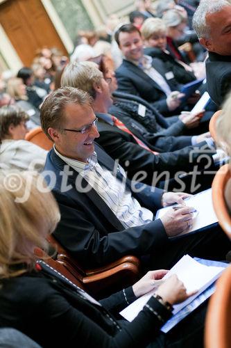 Tag der Weiterbilung - PersonalistInnenfrühstück mit Podiumsdiskussion 'Öffnung der Arbeitsmärkte'Tag der Weiterbilung - PersonalistInnenfrühstück mit Podiumsdiskussion 'Öffnung der Arbeitsmärkte'