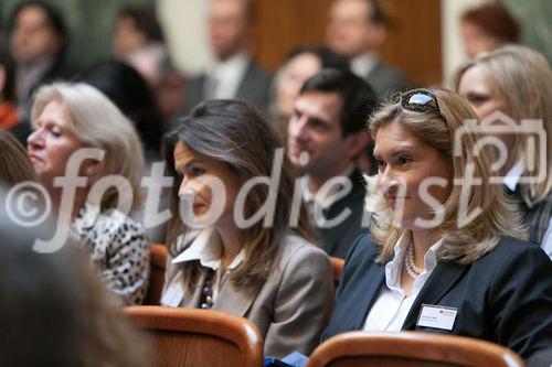 Tag der Weiterbilung - PersonalistInnenfrühstück mit Podiumsdiskussion 'Öffnung der Arbeitsmärkte'Tag der Weiterbilung - PersonalistInnenfrühstück mit Podiumsdiskussion 'Öffnung der Arbeitsmärkte'