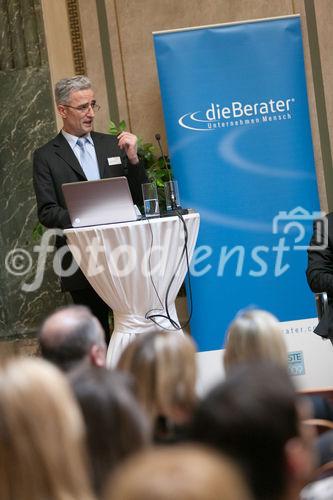 Tag der Weiterbilung - PersonalistInnenfrühstück mit Podiumsdiskussion 'Öffnung der Arbeitsmärkte'Tag der Weiterbilung - PersonalistInnenfrühstück mit Podiumsdiskussion 'Öffnung der Arbeitsmärkte'
Foto: Mag. Konrad Fankhauser (Stv. Geschäftsführung die Berater)