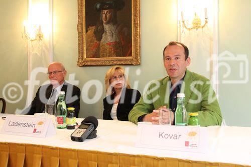 Pressekonferenz St. Anna Kinderkrebs Forschung startet EU Initiative im Kampf gegen Krebs bei Kindern. Hotel Bristol, 12.4.2011 (c) Julia Fuchs Am Bild: Univ. Prof. Dr. Helmut Gadner (Institutsleiter der St. Anna Kinderkrebs Forschung),  OA Univ.-Doz. Dr. Ruth Ladenstein (Leitende Oberärztin am St. Anna Kinderspital), Univ.Prof. Dr. Heinrich Kovar (Wiss. Direktor der St. Anna Kinderkrebs Forschung) 