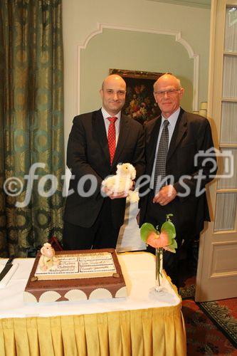 Pressekonferenz St. Anna Kinderkrebs Forschung startet EU Initiative im Kampf gegen Krebs bei Kindern. Hotel Bristol, 12.4.2011 (c) Julia Fuchs Am Bild: Riccardo Giacometti (Direktor der Hotels Bristol und Imperial) und Univ. Prof. Dr. Helmut Gadner (Institutsleiter der St. Anna Kinderkrebs Forschung)