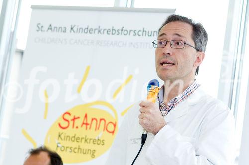 (C)fotodienst/Anna Rauchenberger Wien, 09.12.2010  - Spannungsfeld Kinderkrebs: Politisches Handeln in Österreich ist gefordert. ‚Was gilt der Prophet im eigenen Land’, fragen St. Anna Ärzte und Forscher. FOTO: OA Univ.-Doz. Dr. Michael Dworzak, Stellvertretender ärztlicher Leiter des St. Anna Kinderspitals, Projektpartner des EU-Projektes „DIRECT“, Kinderkrebsforscher