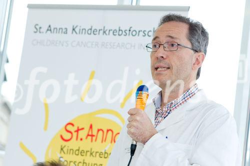 (C)fotodienst/Anna Rauchenberger Wien, 09.12.2010  - Spannungsfeld Kinderkrebs: Politisches Handeln in Österreich ist gefordert. ‚Was gilt der Prophet im eigenen Land’, fragen St. Anna Ärzte und Forscher. FOTO: OA Univ.-Doz. Dr. Michael Dworzak, Stellvertretender ärztlicher Leiter des St. Anna Kinderspitals, Projektpartner des EU-Projektes „DIRECT“, Kinderkrebsforscher