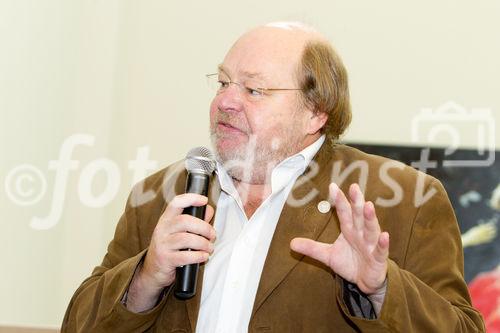  (c) fotodienst/Anna Rauchenberger - Wien, am 09.11.2011 – Der Trend zu natürlichen Heilmethoden und Behandlungsweisen ist gegenwärtig ungebrochen. Heute wurde im Restaurant Hansen die neue französische Marke 'Puressentiel' präsentiert. Puressentiel vertreibt ab Herbst auch in Österreich natürliche und anwendungsfertige Produkte aus ätherischen Ölen von höchster Qualität. FOTO Paul Frank, Geschäftsführer, Frank&Co GmbH: