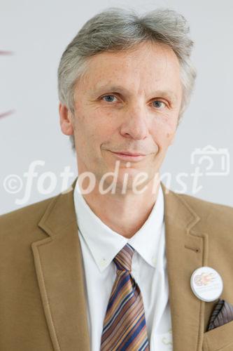  (c) fotodienst/Anna Rauchenberger - Wien, am 21.03.2012 – Die Selbsthilfeorganisationen des chronisch entzündlichen Formenkreises stellen ihren gemeinsamen Forderungskatalog vor. Er umfasst vier Kernpunkte ehest mögliche Diagnose und Therapie, Lebensqualität, der bewusste CeE-Patient und eine starke Patientenvertretung. FOTO:   a.o Univ.-Prof. Dipl. Ing Dr. Harald Vogelsang, AKH MedUniWien, KIM III/Gastroenterolgie und Hepatologie: