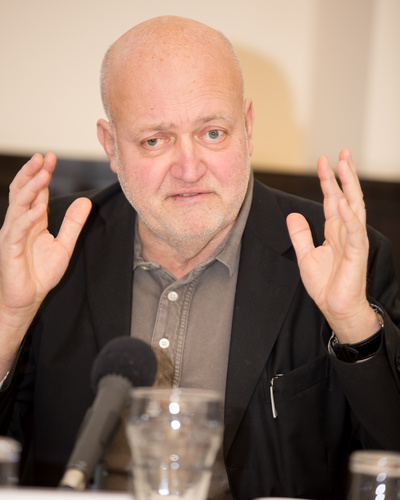  (c) fotodienst/Anna Rauchenberger - Wien, am 06.03.2013 – Das Glaukkom, im Volksmund auch „Grüner Star“ genannt, ist eine Erkrankung des Sehnervs und wird oft erst erkannt, wenn der Sehnerv bereits irreparabel geschädigt ist. Die Betroffenen leiden dann unter Gesichtsfeldausfällen, die bis zur völligen Erblindung reichen können. Nur mit der regelmäßigen Glaukomkontrolle durch den Augenarzt kann der „Grüne Star“ rechtzeitig erkannt werden. FOTO Pof. Bernhard Ludwig, Seminar-Kabarettist: