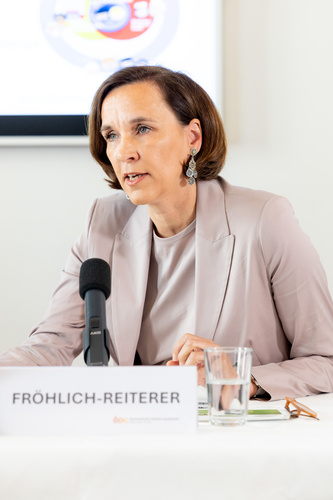  (c) fotodienst / Anna Rauchenberger - Wien, am 04.06.2024 - Pressegespräch von der Österreichischen Diabetes Gesellschaft (ÖDG) Diabetes bei Kindern und Jugendlichen - Versorgung mit knappen Ressourcen. FOTO: Priv.-Doz. Dr. Elke Fröhlich-Reiterer, Medizinische Universität Graz: